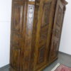 Barockschrank mit Schnitzereien