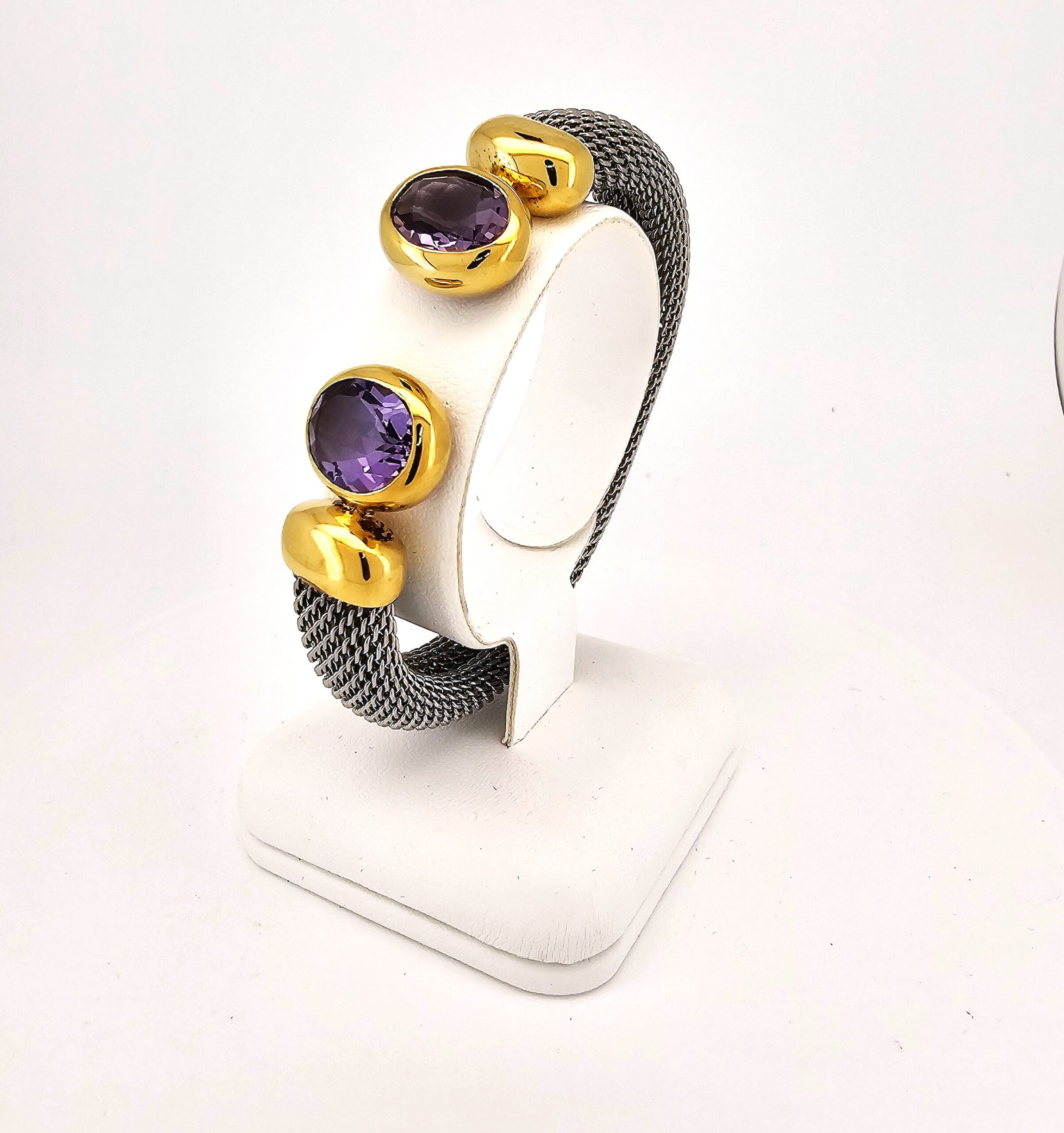 Designer Armreif mit Amethyst