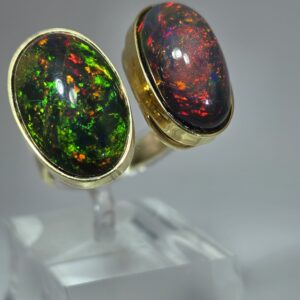 VR Uniques Welo-Opal-Ring