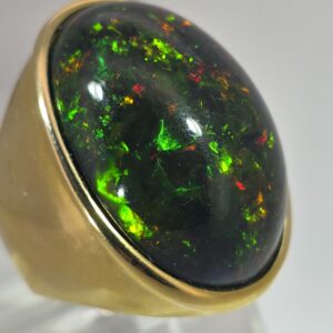 VR Uniques Welo-Opal-Ring