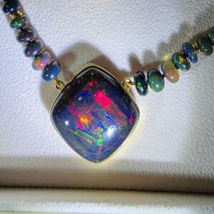 VR Uniques Welo-Opal Kette